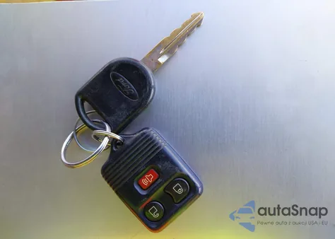 2010 Ford F-150 Fx4/Harley-Davidson/King Ranch/Lariat/Platinum/Xl/Xlt from USA, damaged, VIN 1FTFW1EVXAFC59774